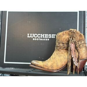 Lucchese Robyn Feather Shorty Boot - Size 9C